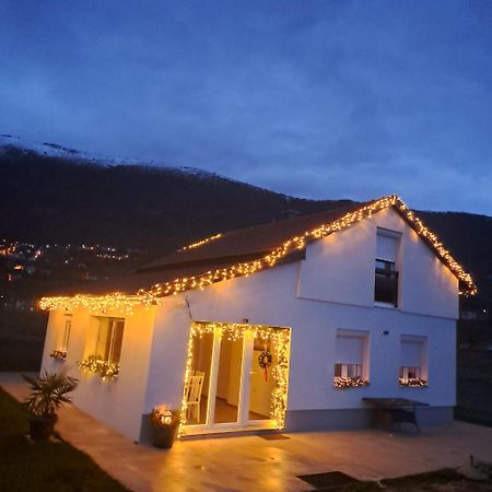 Vikendica Bruse Villa Jaklici Dış mekan fotoğraf