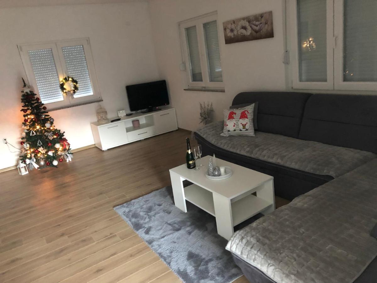 Vikendica Bruse Villa Jaklici Dış mekan fotoğraf