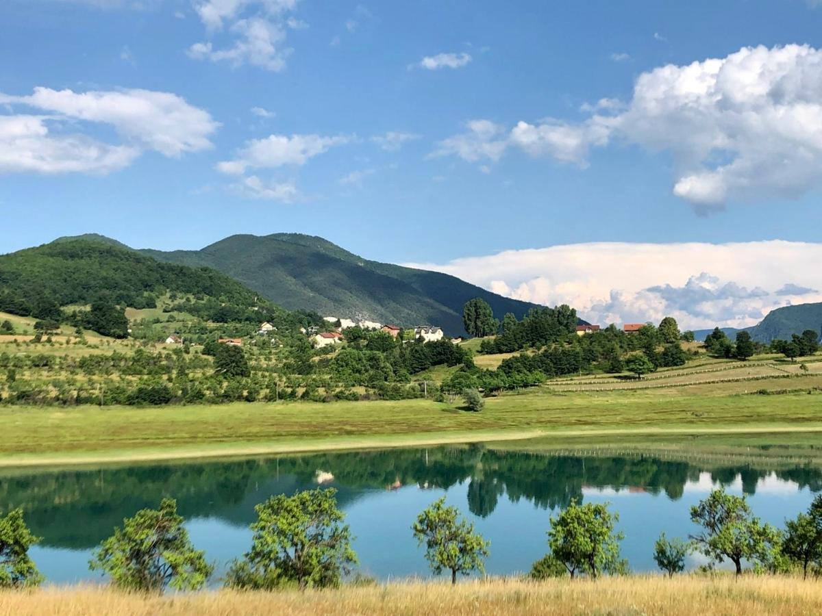 Vikendica Bruse Villa Jaklici Dış mekan fotoğraf