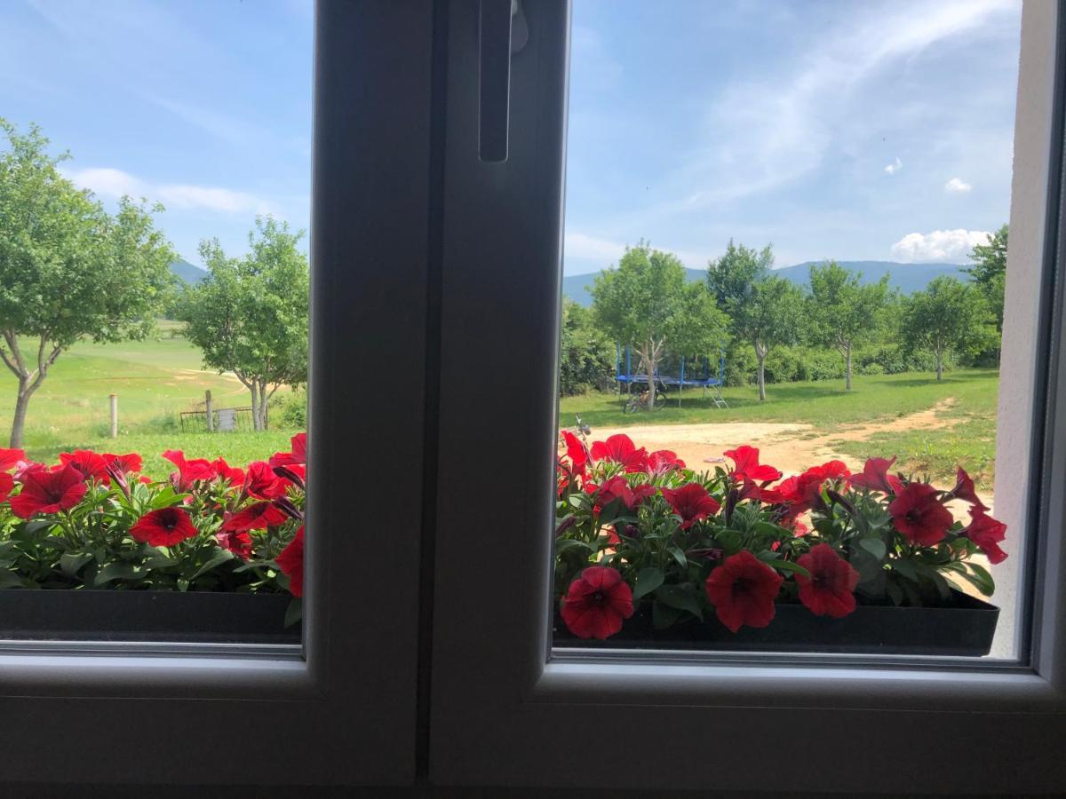 Vikendica Bruse Villa Jaklici Dış mekan fotoğraf
