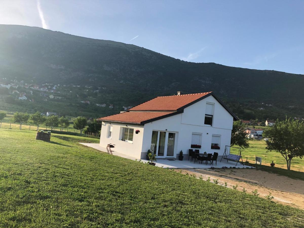 Vikendica Bruse Villa Jaklici Dış mekan fotoğraf
