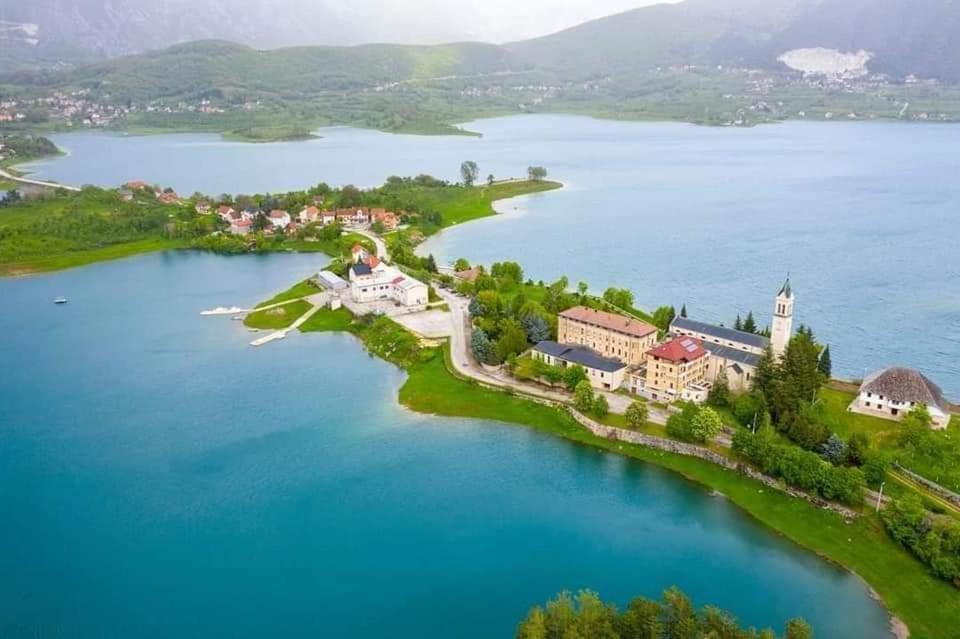 Vikendica Bruse Villa Jaklici Dış mekan fotoğraf
