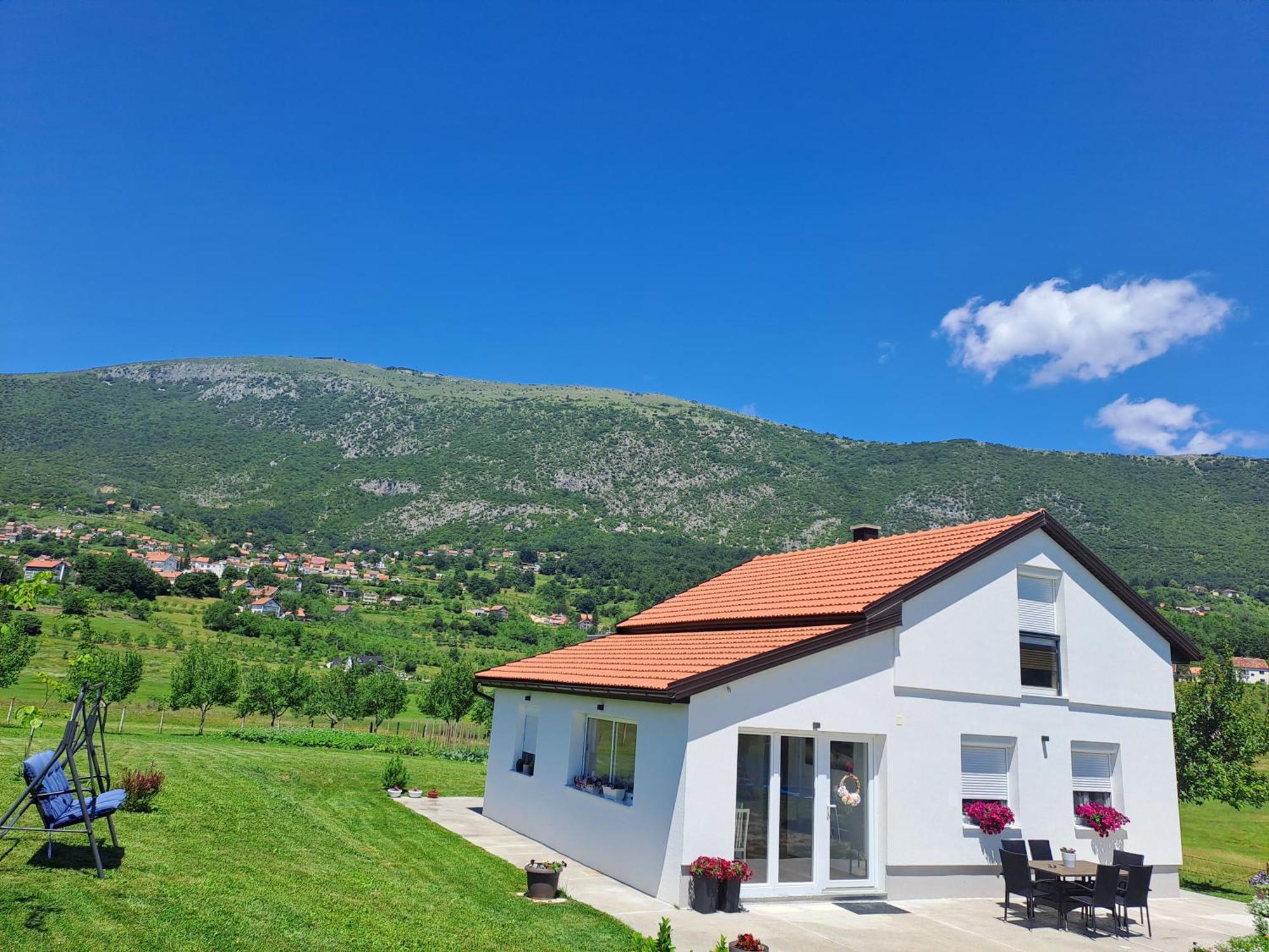 Vikendica Bruse Villa Jaklici Dış mekan fotoğraf